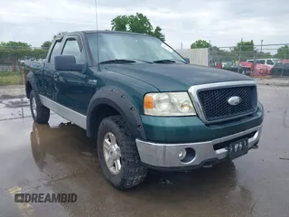 2008 Ford F-150 XLT with VIN 1FTPX14508KD03768, listed as a IAAI auction lot 41979461 with 156,813 mi miles. Bid and sale history available at carsss.com. Image 1.