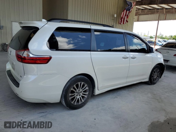 2018 Toyota Sienna XLE Auto Access Seat with VIN 5TDYZ3DC1JS934925, listed as a Copart auction lot 60167375 with 103,859 mi miles and Salvage title. Bid and sale history available at DreamBid. Image 3.
