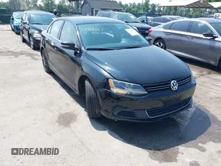 2013 Volkswagen Jetta SE with VIN 3VWDP7AJ4DM415061, listed as a IAAI auction lot 42414027 with 192,577 mi miles and . Bid and sale history available at DreamBid. Image 1.