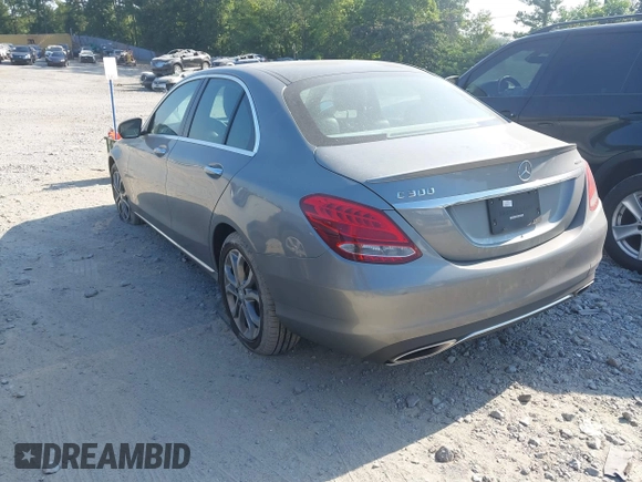 2016 Mercedes-Benz C 300 Luxury с VIN 55SWF4KB5GU115010, выставлен на аукционе IAAI как лот 42685752 с пробегом 62 483 миль миль и . История ставок и продаж доступна на DreamBid. Изображение 3.