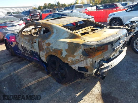 2017 Chevrolet Camaro 1LT z VIN 1G1FB1RX0H0146610, wystawiony jako IAAI lot #40912433 z przebiegiem Nie podano mil oraz . Historia ofert i sprzedaży dostępna na DreamBid. Obrazek 3.