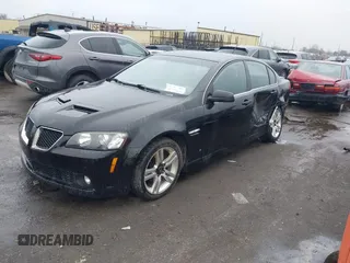 2009 Pontiac G8 with VIN 6G2ER57729L193993, listed as a IAAI auction lot 41717045 with 177,013 mi miles. Bid and sale history available at carsss.com. Image 2.