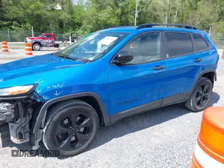 2017 Jeep Cherokee Altitude with VIN 1C4PJLAS7HW663071, listed as a IAAI auction lot 42186905 with 203,296 mi miles and . Bid and sale history available at DreamBid. Image 2.