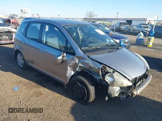 2008 Honda Fit with VIN JHMGD384X8S020203, listed as a IAAI auction lot 41764818 with 208,617 mi miles. Bid and sale history available at carsss.com. Image 1.