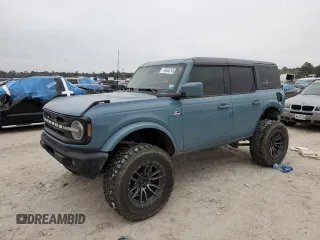 2022 Ford Bronco with VIN 1FMDE5BH1NLB59971, listed as a Copart auction lot 45465745 with 40,366 mi miles and Salvage Title. Bid and sale history available at carsss.com. Image 1.