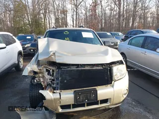 2011 Ford Escape XLT with VIN 1FMCU0D79BKA75629, listed as a IAAI auction lot 41522808 with 189,494 mi miles. Bid and sale history available at carsss.com. Image 12.