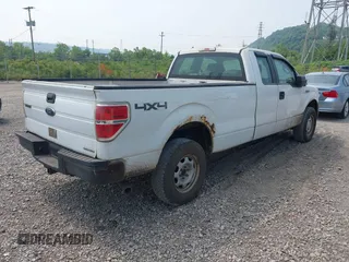 2014 Ford F-150 XL z VIN 1FTFX1EF6EKF63316, wystawiony jako IAAI lot #42405758 z przebiegiem 107 127 mil mil oraz . Historia ofert i sprzedaży dostępna na DreamBid. Obrazek 4.