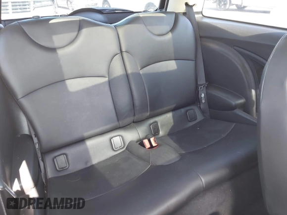 2011 MINI Hardtop with VIN WMWSU3C52BT095133, listed as a IAAI auction lot 42249436 with 44,652 mi miles and . Bid and sale history available at DreamBid. Image 8.