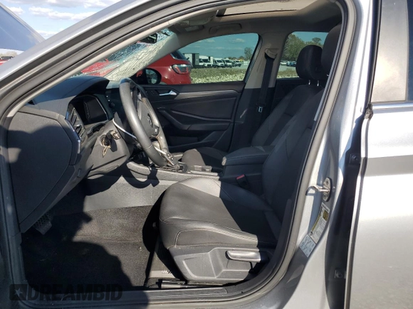 2019 Volkswagen Jetta SEL z VIN 3VWEB7BU7KM258957, wystawiony jako Copart lot #47167515 z przebiegiem 95 646 mil mil oraz Szkoda całkowita • Salvage title. Historia ofert i sprzedaży dostępna na DreamBid. Obrazek 7.