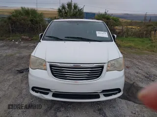 2014 Chrysler Town & Country Touring-L with VIN 2C4RC1CG7ER460427, listed as a IAAI auction lot 40876176 with 177,707 mi miles. Bid and sale history available at carsss.com. Image 12.