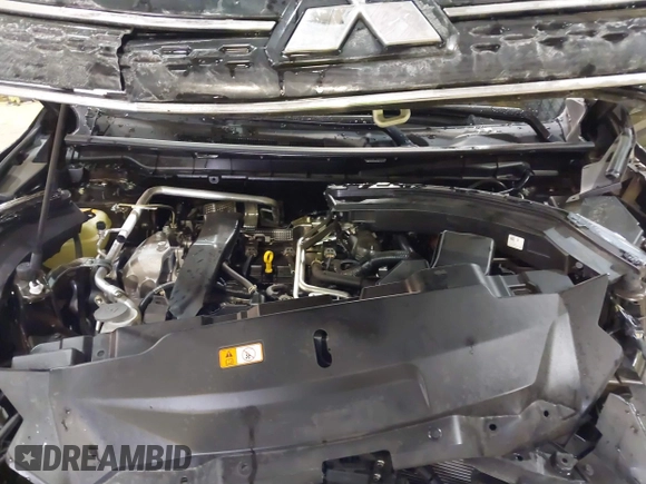 2024 Mitsubishi Outlander SEL z VIN JA4J4WA84RZ054131, wystawiony jako IAAI lot #41555718 z przebiegiem 17 559 mil mil oraz . Historia ofert i sprzedaży dostępna na DreamBid. Obrazek 10.