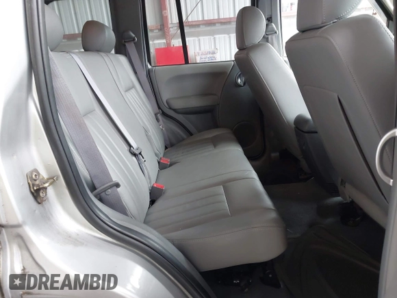 2005 Jeep Liberty Limited with VIN 1J4GL58K95W705631, listed as a IAAI auction lot 41868241 with 108,034 mi miles and . Bid and sale history available at DreamBid. Image 8.