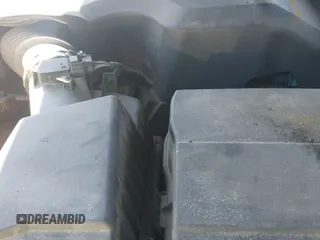 2013 Land Rover Range Rover Sport HSE Lux z VIN SALSK2D45DA810731, wystawiony jako IAAI lot #43011019 z przebiegiem 116 725 mil mil oraz . Historia ofert i sprzedaży dostępna na DreamBid. Obrazek 19.