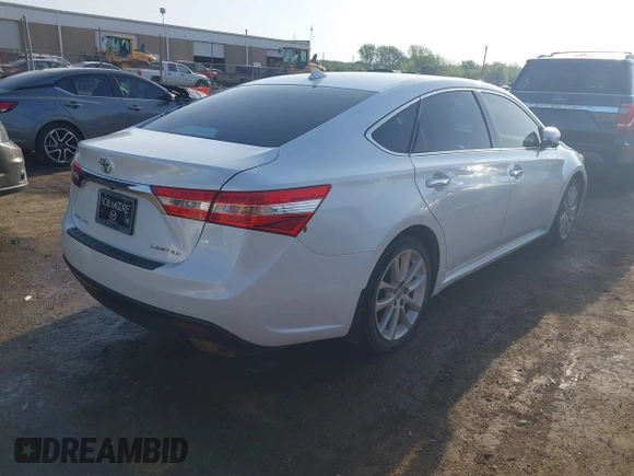 2013 Toyota Avalon XLE with VIN 4T1BK1EB8DU065806, listed as a IAAI auction lot 42043614 with 197,049 mi miles and . Bid and sale history available at DreamBid. Image 4.
