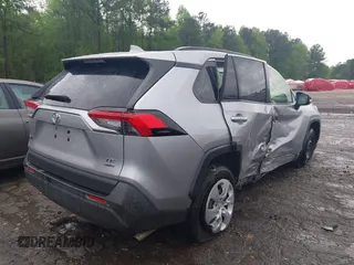 2019 Toyota RAV4 LE with VIN JTMG1RFV6KD508259, listed as a IAAI auction lot 41984772 with 101,606 mi miles. Bid and sale history available at carsss.com. Image 4.