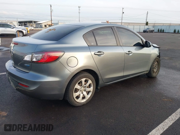 2013 Mazda Mazda3 i Sport with VIN JM1BL1UP2D1749251, listed as a IAAI auction lot 41494065 with 134,037 mi miles. Bid and sale history available at carsss.com. Image 4.