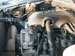 2002 Chevrolet Silverado 2500 LS с VIN 1GCGK29U42Z195447, выставлен на аукционе IAAI как лот 42500908 с пробегом 337 321 миль миль и . История ставок и продаж доступна на DreamBid. Изображение 12.
