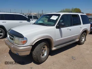 2001 Ford Explorer Eddie Bauer с VIN 1FMZU74E31ZA74970, выставлен на аукционе IAAI как лот 42801471 с пробегом 255 191 миль миль и . История ставок и продаж доступна на DreamBid. Изображение 2.