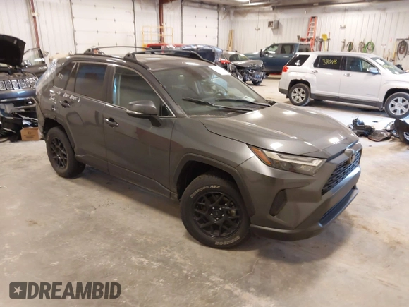 2022 Toyota RAV4 XLE with VIN 2T3P1RFV3NC259542, listed as a IAAI auction lot 42372093 with 42,896 mi miles and . Bid and sale history available at DreamBid. Image 1.