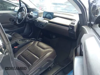 2017 BMW i3 с VIN WBY1Z8C5XHV551484, выставлен на аукционе IAAI как лот 42293232 с пробегом 74 082 миль миль и . История ставок и продаж доступна на DreamBid. Изображение 5.