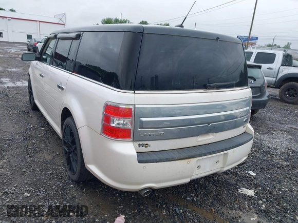2015 Ford Flex Limited z VIN 2FMHK6D85FBA05147, wystawiony jako IAAI lot #42354595 z przebiegiem 246 245 mil mil oraz . Historia ofert i sprzedaży dostępna na DreamBid. Obrazek 3.