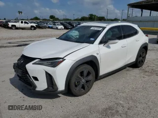 2019 Lexus UX 200 z VIN JTHY3JBH4K2013973, wystawiony jako Copart lot #55424885 z przebiegiem 120 080 mil mil oraz Szkoda całkowita • Salvage title. Historia ofert i sprzedaży dostępna na DreamBid. Obrazek 1.