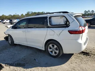 2018 Toyota Sienna LE Auto Access Seat with VIN 5TDKZ3DC6JS920895, listed as a Copart auction lot 45738685 with 128,599 mi miles and Salvage Title. Bid and sale history available at carsss.com. Image 2.