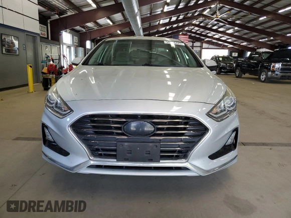 2018 Hyundai Sonata SE z VIN 5NPE24AF6JH604540, wystawiony jako Copart lot #55206425 z przebiegiem 110 565 mil mil oraz Szkoda całkowita • Salvage title. Historia ofert i sprzedaży dostępna na DreamBid. Obrazek 5.