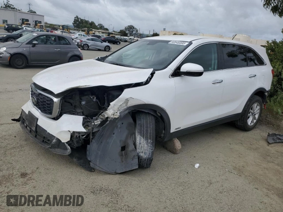 2019 Kia Sorento LX V6 with VIN 5XYPGDA52KG560725, listed as a Copart auction lot 50546895 with 134,980 mi miles and Salvage Title. Bid and sale history available at carsss.com. Image 1.