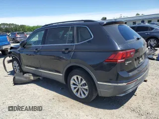 2018 Volkswagen Tiguan SEL с VIN 3VV2B7AX8JM132642, выставлен на аукционе Copart как лот 57807325 с пробегом 66 292 миль миль и Списание • Salvage title. История ставок и продаж доступна на DreamBid. Изображение 2.