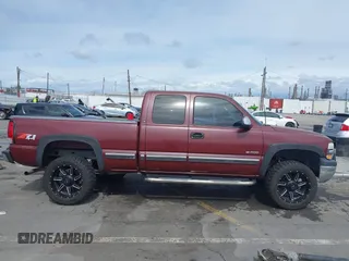 2001 Chevrolet Silverado 1500 LS with VIN 2GCEK19T211269500, listed as a IAAI auction lot 41738831 with 264,985 mi miles. Bid and sale history available at carsss.com. Image 12.