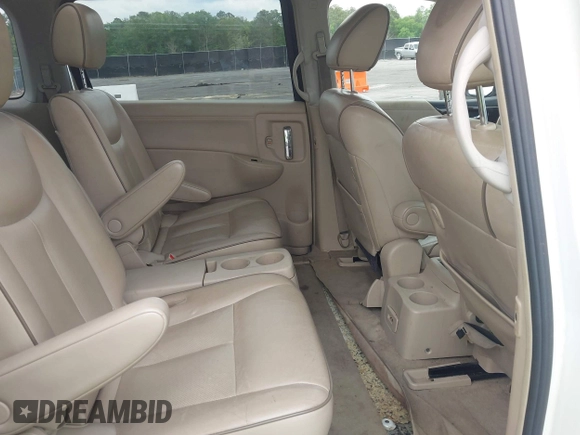 2014 Nissan Quest SL with VIN JN8AE2KP5E9100582, listed as a IAAI auction lot 42106685 with 161,491 mi miles. Bid and sale history available at carsss.com. Image 8.