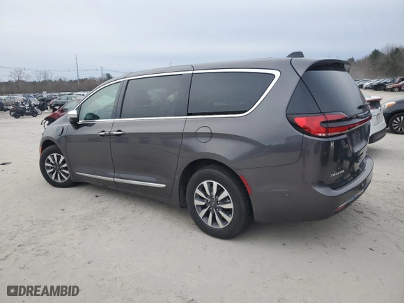 2023 Chrysler Pacifica Hybrid Limited with VIN 2C4RC1S7XPR543676, listed as a Copart auction lot 87204604 with 26,898 mi miles and Salvage Title. Bid and sale history available at carsss.com. Image 2.