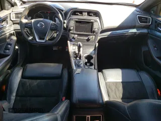 2020 Nissan Maxima SR z VIN 1N4AA6EV7LC379595, wystawiony jako Copart lot #46549435 z przebiegiem 67 215 mil mil oraz Szkoda całkowita • Salvage title. Historia ofert i sprzedaży dostępna na DreamBid. Obrazek 8.