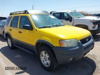 2003 Ford Escape XLT Popular 2 with VIN 1FMCU93143KC88233, listed as a IAAI auction lot 41929404 with 225,946 mi miles. Bid and sale history available at carsss.com. Image 1.