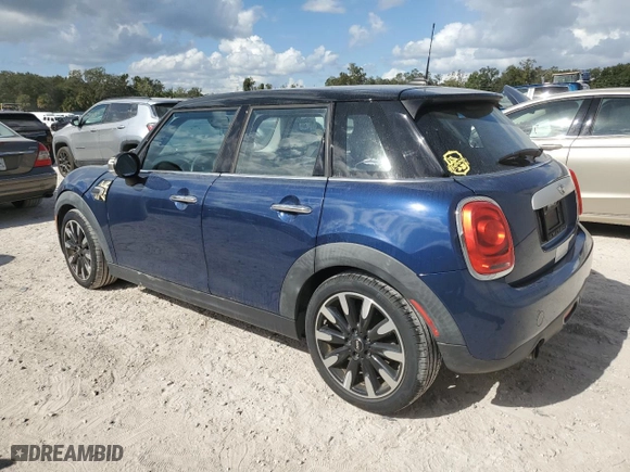 2015 MINI Cooper Hardtop 4 Door with VIN WMWXS5C57FT829200, listed as a Copart auction lot 78123114 with 138,215 mi miles and Salvage Title. Bid and sale history available at carsss.com. Image 2.