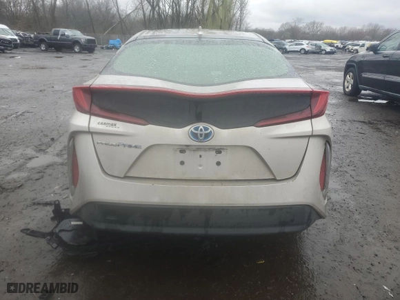 2017 Toyota Prius Prime Plus with VIN JTDKARFP1H3004602, listed as a Copart auction lot 52195545 with 215,986 mi miles and Clean Title. Bid and sale history available at carsss.com. Image 6.
