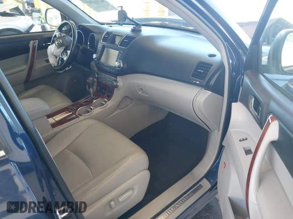 2012 Toyota Highlander Limited with VIN 5TDDK3EH1CS101402, listed as a IAAI auction lot 42714769 with 164,114 mi miles and . Bid and sale history available at DreamBid. Image 5.