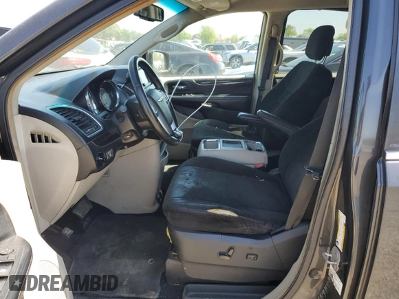 2012 Chrysler Town & Country Touring with VIN 2C4RC1BG9CR135731, listed as a Copart auction lot 55017145 with 143,855 mi miles and Clean Title. Bid and sale history available at DreamBid. Image 7.
