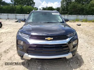 2021 Chevrolet TrailBlazer LT with VIN KL79MPS28MB083896, listed as a Copart auction lot 57450994 with 30,187 mi miles and Salvage Title. Bid and sale history available at DreamBid. Image 5.