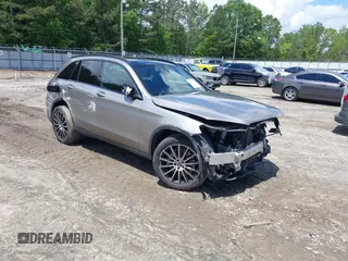 2019 Mercedes-Benz GLC 300 с VIN WDC0G4JB7KV184212, выставлен на аукционе IAAI как лот 42253229 с пробегом 73 432 миль миль и . История ставок и продаж доступна на DreamBid. Изображение 1.