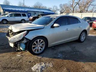 2015 Chevrolet Malibu LTZ with VIN 1G11F5SL8FF305784, listed as a Copart auction lot 88560465 with 144,972 mi miles and Salvage Title. Bid and sale history available at carsss.com. Image 1.