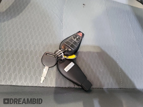 2018 Ram 1500 Express с VIN 1C6RR7FT0JS255526, выставлен на аукционе IAAI как лот 42632717 с пробегом 184 977 миль миль и . История ставок и продаж доступна на DreamBid. Изображение 13.