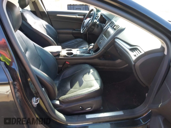 2013 Ford Fusion Titanium with VIN 3FA6P0D92DR216426, listed as a IAAI auction lot 42087273 with 205,805 mi miles. Bid and sale history available at carsss.com. Image 5.
