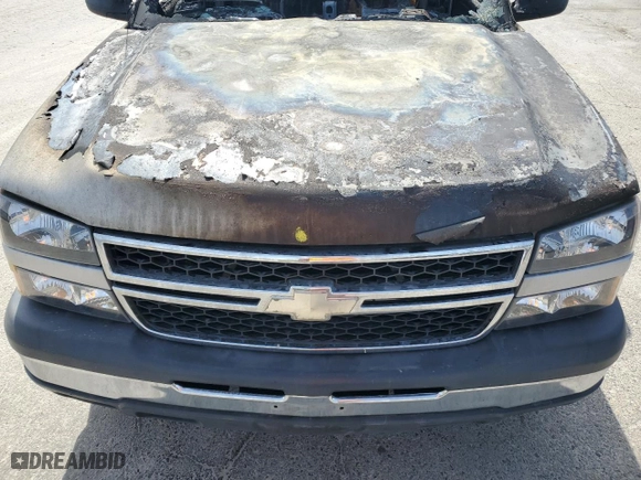 2007 Chevrolet Silverado 1500 Classic LS with VIN 2GCEC13V271158154, listed as a Copart auction lot 49926465 with 0 mi miles and Non Repairable. Bid and sale history available at carsss.com. Image 11.