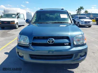 2007 Toyota Sequoia SR5 with VIN 5TDZT34A77S298637, listed as a IAAI auction lot 41683617 with 252,055 mi miles. Bid and sale history available at carsss.com. Image 6.