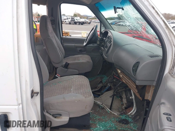 2000 Ford Econoline Cargo с VIN 1FTNE24L3YHA72198, выставлен на аукционе IAAI как лот 41829711 с пробегом 295 260 миль миль и . История ставок и продаж доступна на DreamBid. Изображение 5.