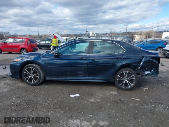 2018 Toyota Camry LE with VIN 4T1B11HK2JU598860, listed as a IAAI auction lot 41493633 with 74,480 mi miles. Bid and sale history available at carsss.com. Image 14.