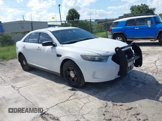 2015 Ford Police Interceptor z VIN 1FAHP2L82FG170054, wystawiony jako IAAI lot #42778860 z przebiegiem 107 551 mil mil oraz . Historia ofert i sprzedaży dostępna na DreamBid. Obrazek 1.