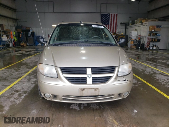 2005 Dodge Caravan SXT with VIN 2D4GP44L85R401401, listed as a Copart auction lot 58576535 with 190,858 mi miles and Salvage title. Bid and sale history available at DreamBid. Image 5.